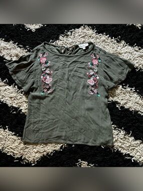 Cloudchaser Boho Green Embroidered Floral Flutter Sleeve Blouse Women’s Medium